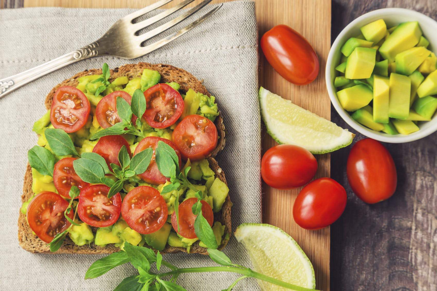 Why You Need More Tomatoes and Citrus Fruits in Your Diet Why You Need More Tomatoes and Citrus Fruits in Your Diet