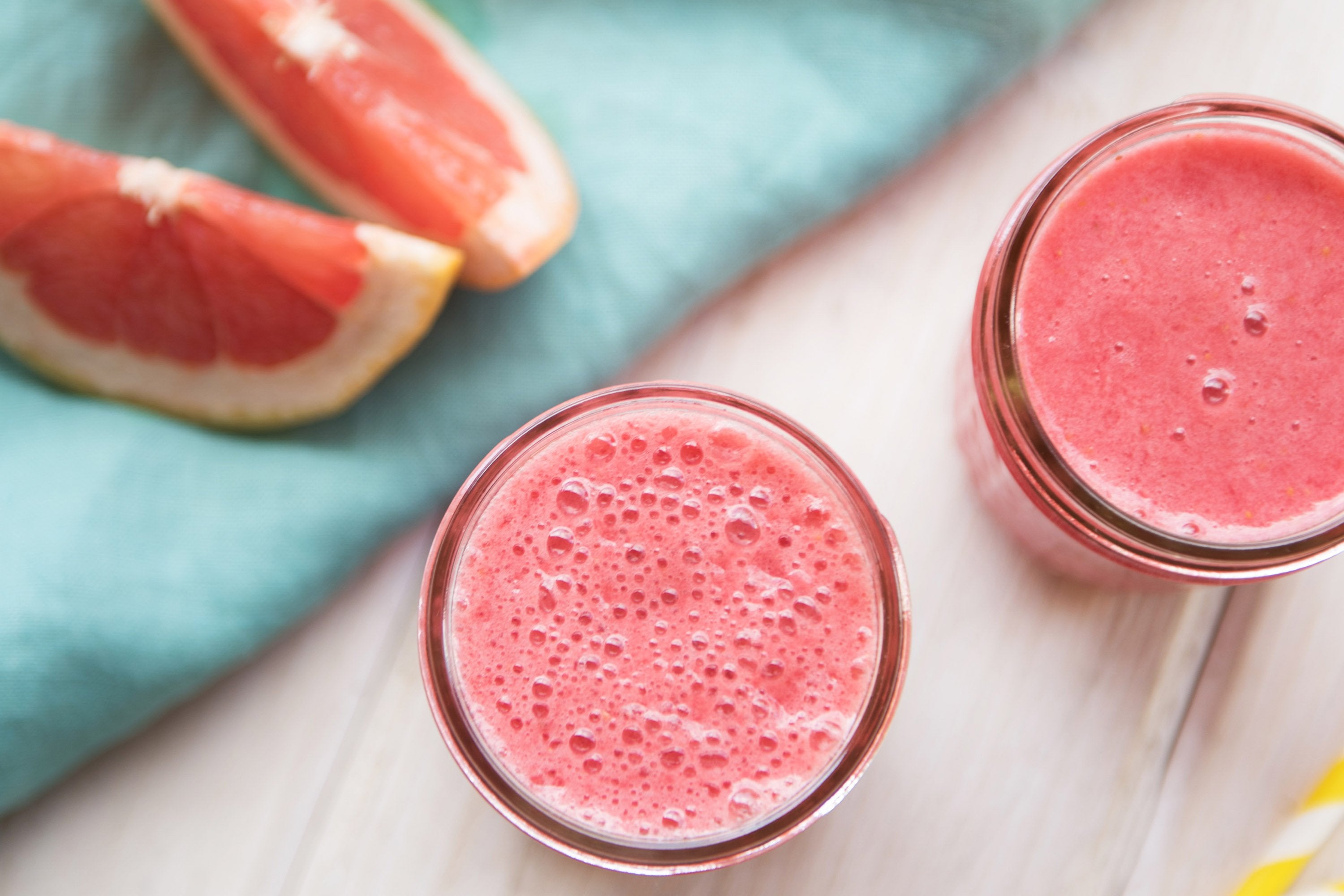Tangy Pink Lemonade Smoothie Tangy Pink Lemonade Smoothie