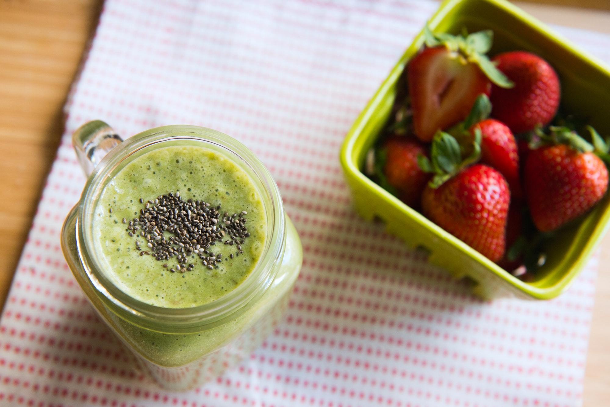 Strawberry Chia Summer Smoothie Strawberry Chia Summer Smoothie