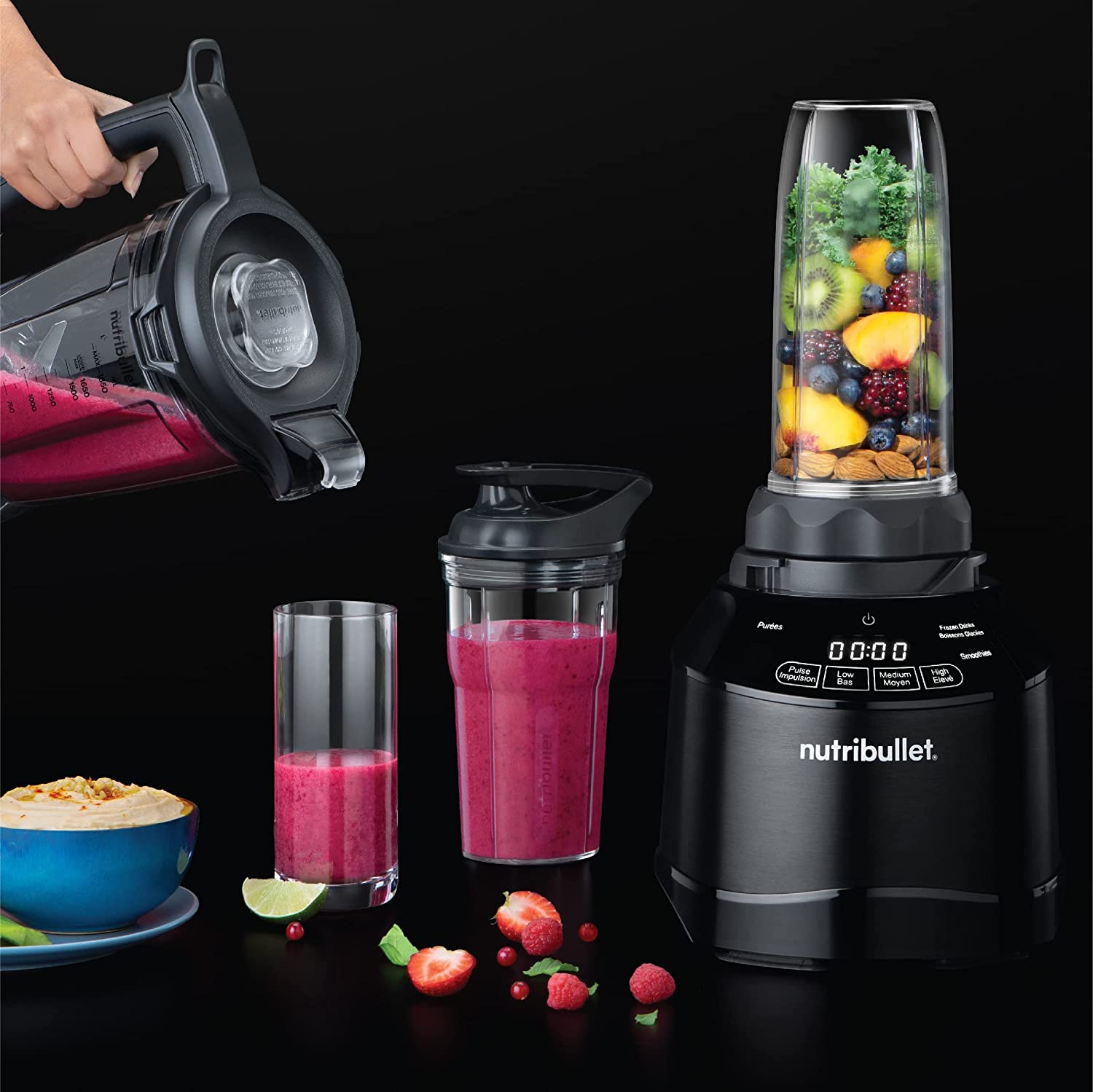 NutriBullet Smart Touch Blender Combo 1500 Blender / Mixer / Smoothie Maker NutriBullet Smart Touch Blender Combo 1500 Blender / Mixer / Smoothie Maker