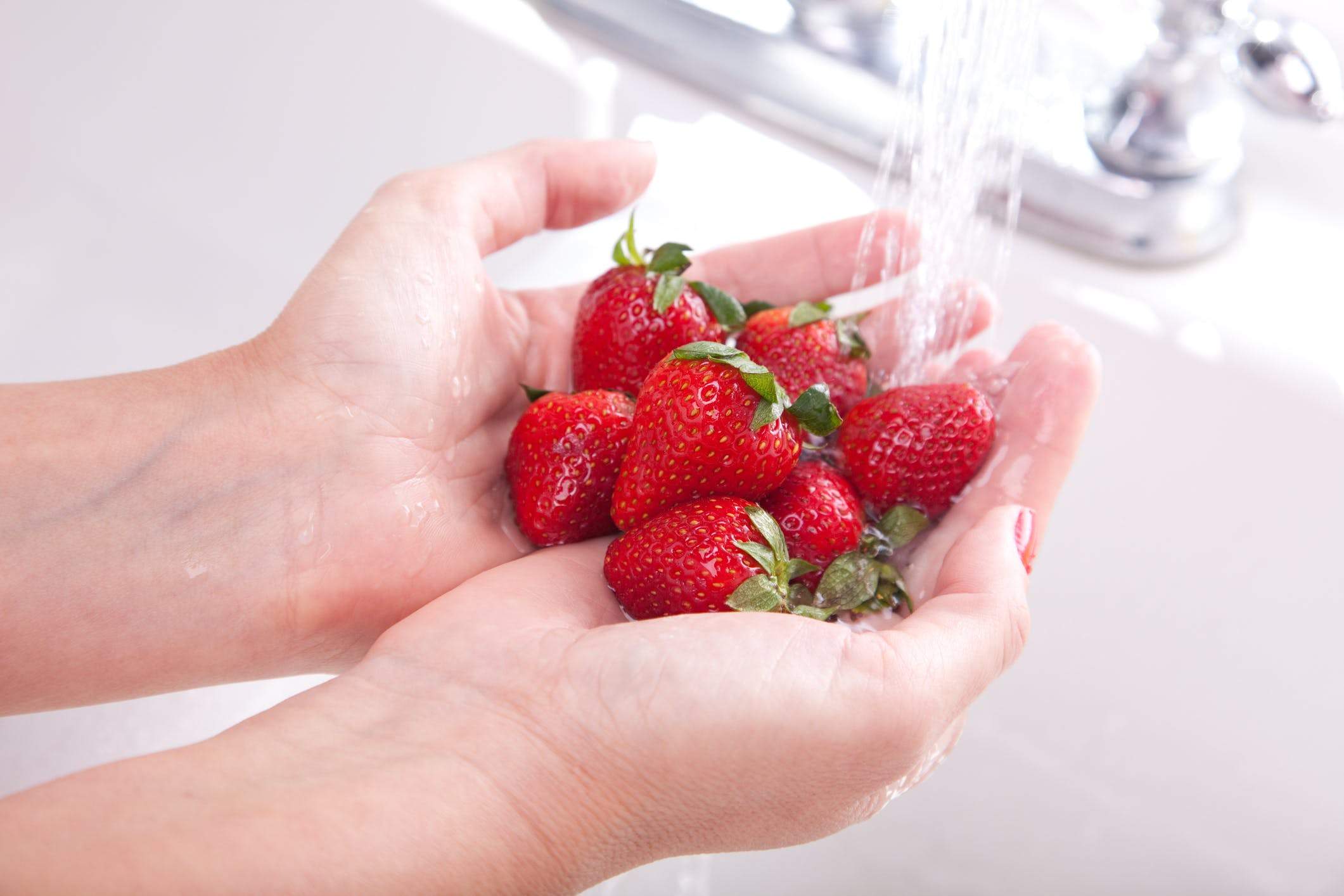 Do You Rinse Fresh Fruits and Veggies?